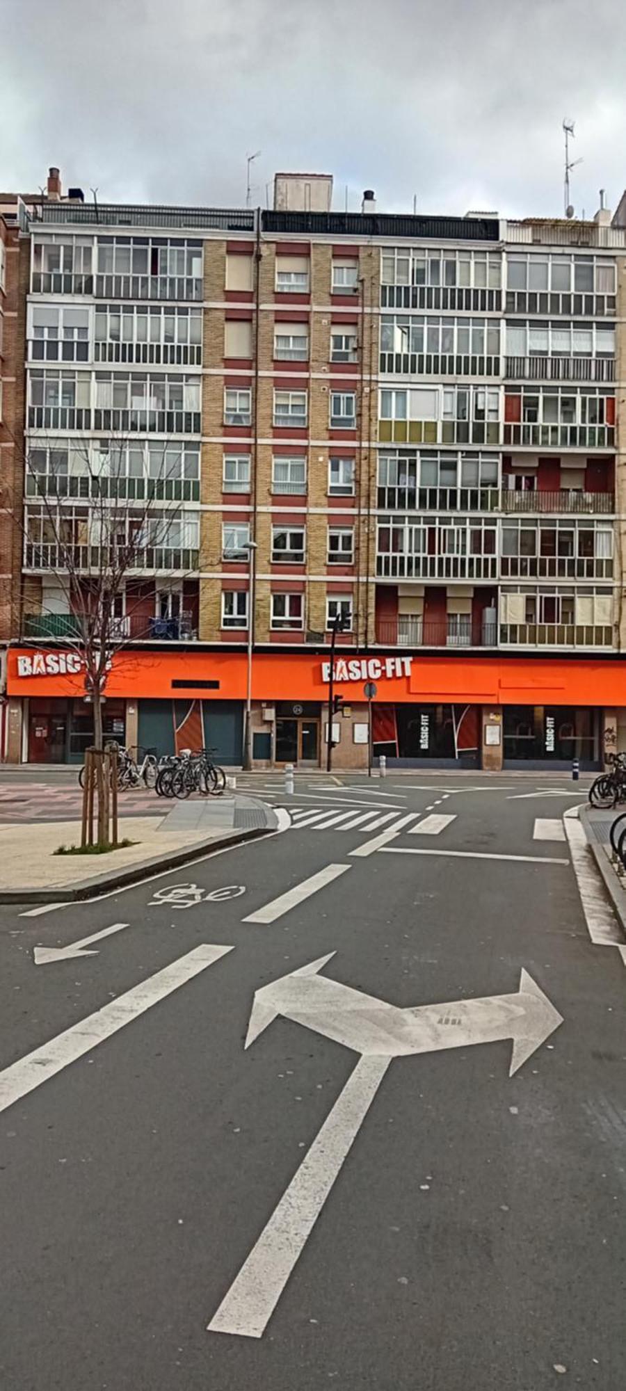 Atico En El Centro De Parking Gratis Vitoria-Gasteiz